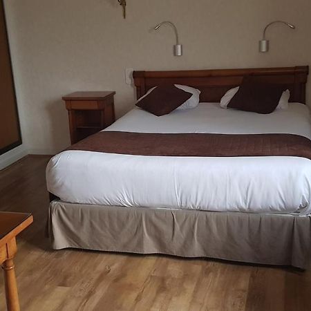 Logis Hotel - Le Relais Saint Vincent Ligny-le-Châtel Exteriör bild